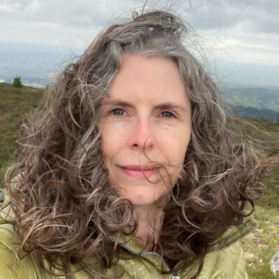 Ríonach Bríd Aiken